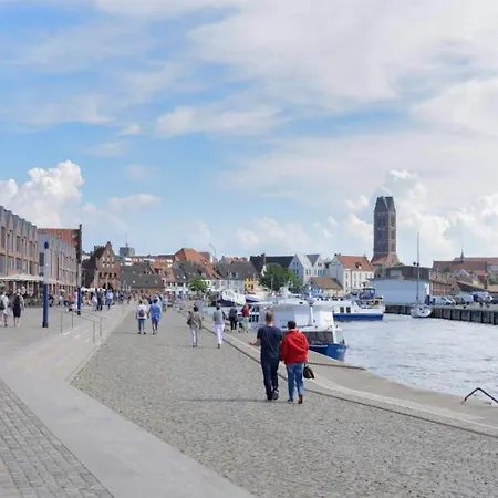 Im Ohlerich Speicher In Mit Stadt -und Meerblick 4* Wißmar