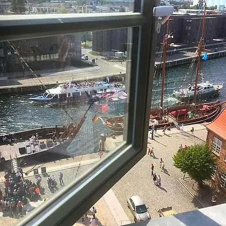 Im Ohlerich Speicher In Mit Stadt -und Meerblick Wißmar